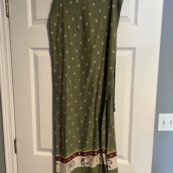 Sarong purchased in India. One size. - Picture 5 of 5